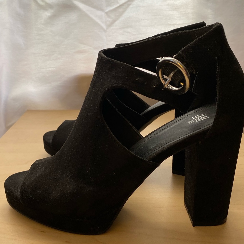 Black H&M block heels